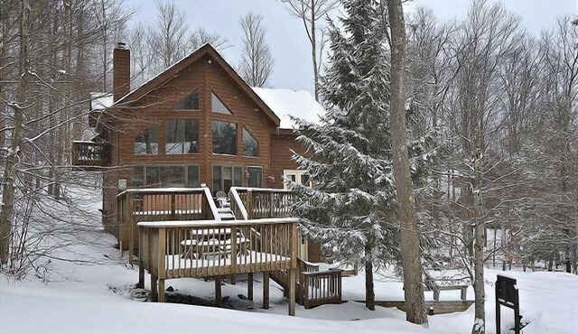 NF35-Northface Ski Retreat! Hot tub! Game Room!