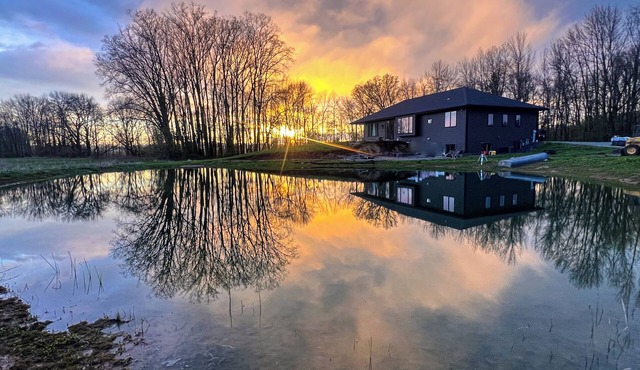 NFL Draft 2025 Modern New Build 4-bedroom 3 bath house in Little Suamico.