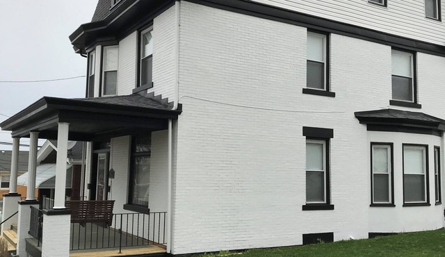 NFL draft come stay at Serene 5-bedroom house with in charming Pittsburgh