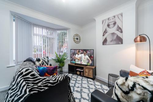 Nhyira Private Parking CHic Three Bedrooms Garage 2 Shower rooms Classy Home