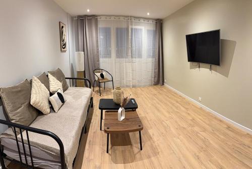 Nia Bnb Dumas 2 3Bedroom Apartment with Private Parking