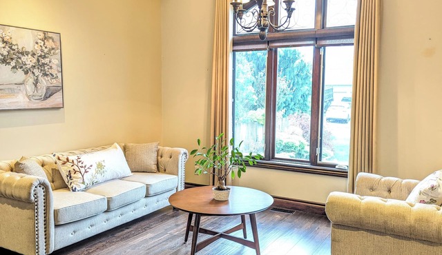 Niagara Creekside B&B