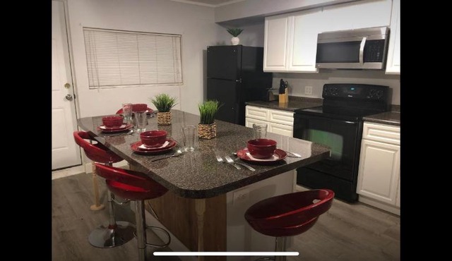 Niagara Falls (USA) Minutes to EVERYTHING