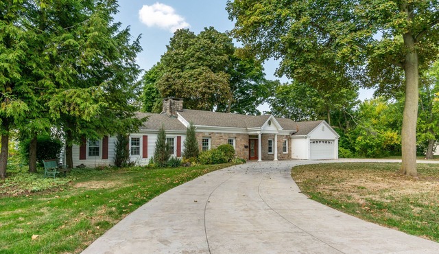 Niagara River Escape in Lewiston + Free Parking