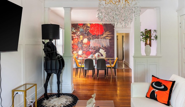 Niagara RiversideView Balcony GameRoom WiFi Free Parking King bed Crib sleep 9