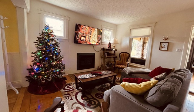 Niagara Wine Country Cottage