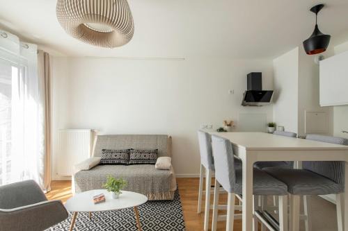 Nice 2-bedroom apartment - Pantin - near Paris