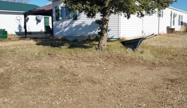 Nice 2-bedroom house in Kaycee explore the west and the big horn mountains.