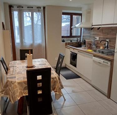 Nice 2-room mountain & lake escape