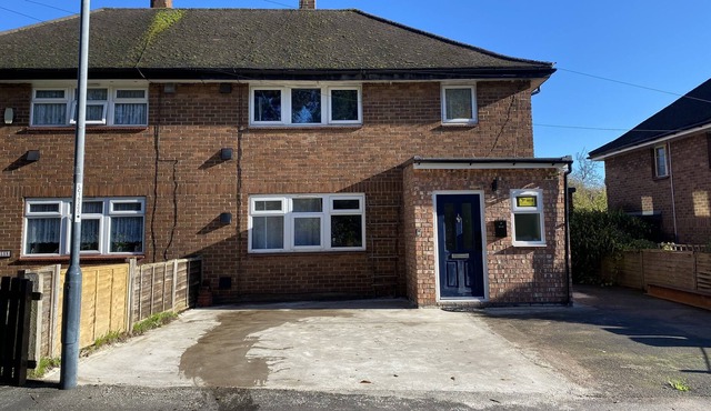 Nice 5 bedrooms house with 6 double beds and 2 single beds