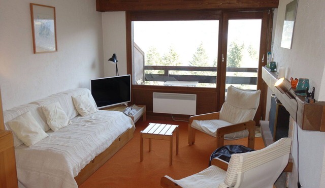 Nice apartment for 5 people with WIFI, pool, TV and balcony