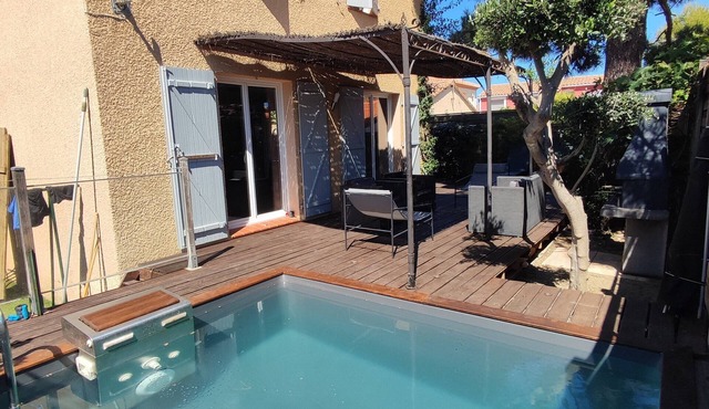 Nice air-conditioned house with private pool and terraces 400 m from the beach