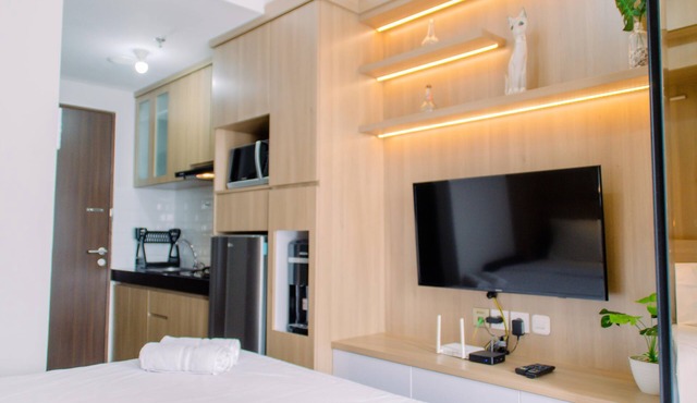 Nice and Fancy Studio at Transpark Bintaro Apartment