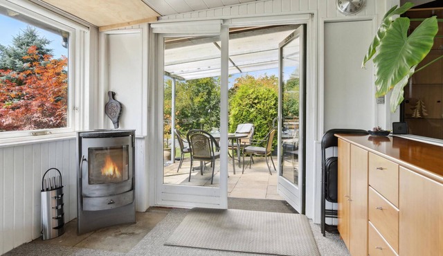 Nice and simple cottage with large garden on the island of Bogø.