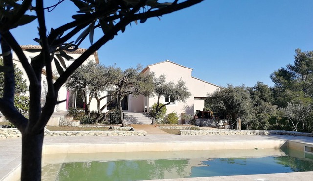 Nice and spacious villa between Nîmes and Uzès