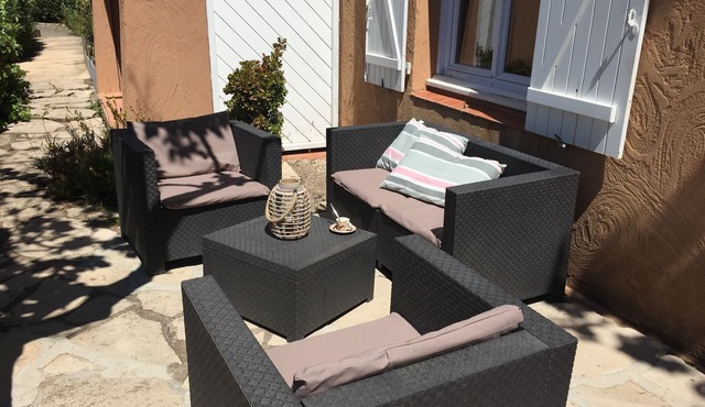 Nice apartment on the ground floor with issambres