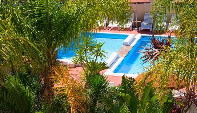 Nice apartment 6 pers. 250 m from BEACH with HEATED SWIMMING POOL and TENNIS (6)