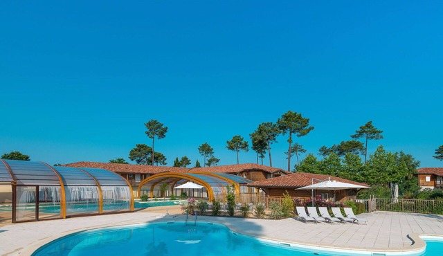 Nice apartment for 6 people with pool, WIFI, TV, terrace and pets allowed