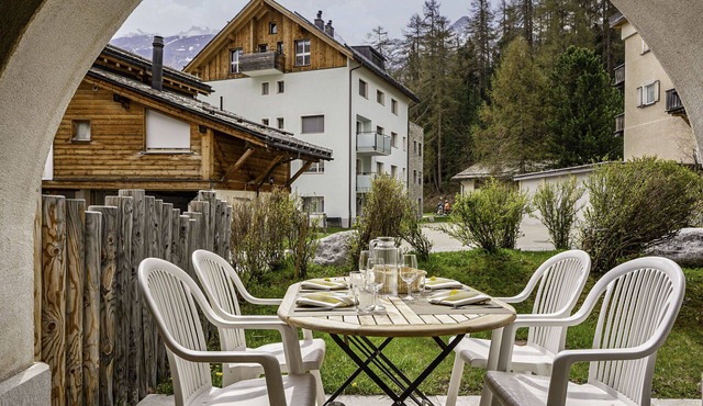 Nice apartment for 4 guests with WIFI, TV, patio and pets allowed