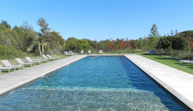 Nice apartment for 4 guests with A/C, WIFI, pool, TV and patio