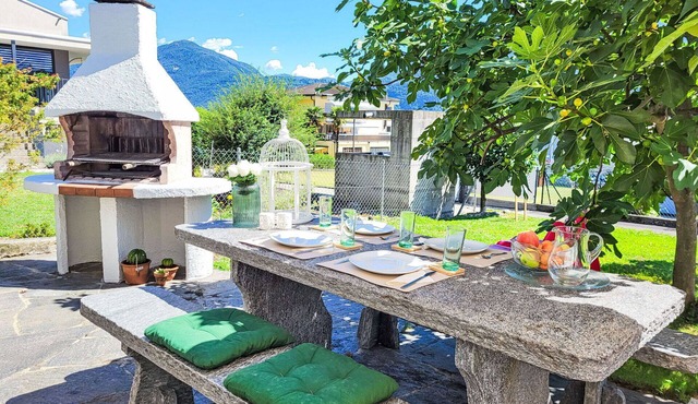 Nice apartment for 2 people with WIFI, A/C, TV, patio, pets allowed and panoramic view