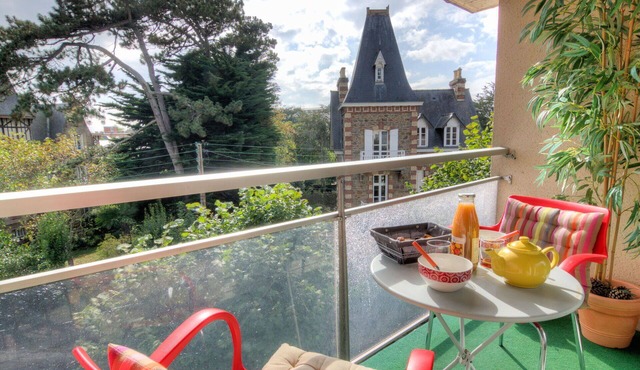 Nice apartment for 2 people with WIFI, TV, balcony and pets allowed