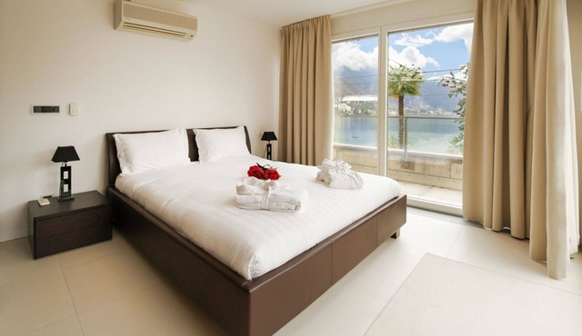 Nice apartment for 3 people with WIFI, A/C, pool, TV, terrace and panoramic view