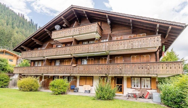 Nice apartment for 3 people with WIFI, balcony, pets allowed and parking