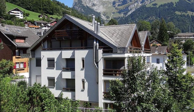Nice apartment for 4 people with WIFI, TV, balcony and pets allowed