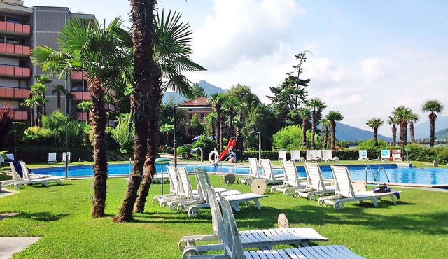 Nice apartment for 5 people with WIFI, A/C, pool, TV, balcony and panoramic view