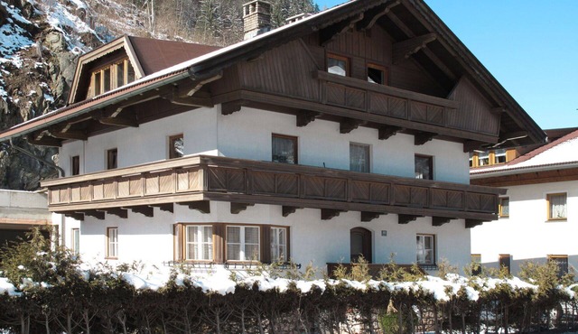 Nice apartment for 13 guests with WIFI, TV and terrace in Mitterdorf