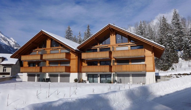 Nice apartment for 6 people with WIFI, TV, balcony, pets allowed, panoramic view and parking