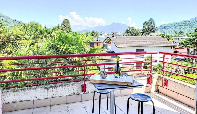 Nice apartment for 4 people with WIFI, pool, TV, balcony and panoramic view