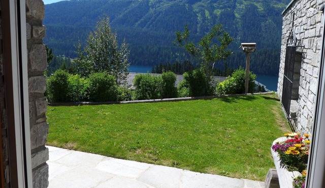 Nice apartment for 5 people with WIFI, TV, patio and parking
