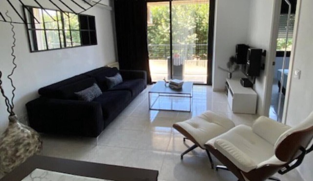 Nice apartment in Calella for 6 people, just 100 m from the beach. Free wifi