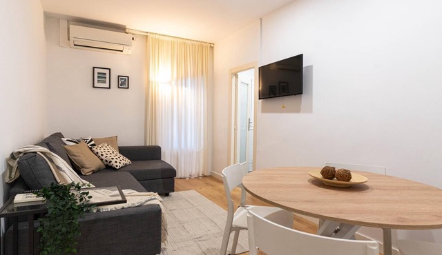 Nice apartment in down town Barcelona
