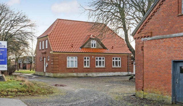 Nice apartment in Esbjerg V with WiFi