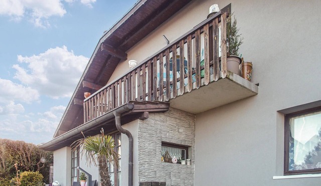 Nice apartment in Excenevex with WiFi