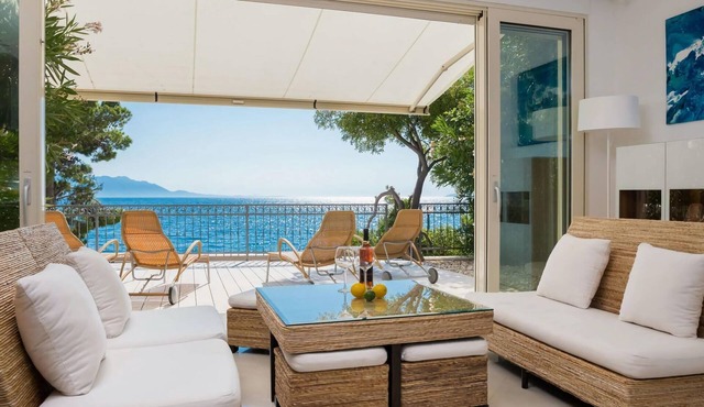 Nice apartment in Gradac