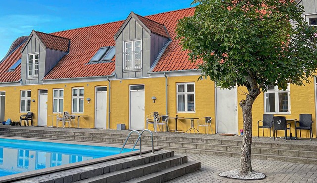 Nice apartment in Gudhjem with house sea view