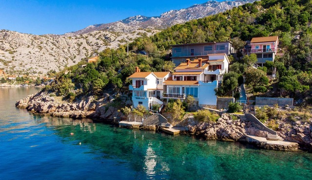 Nice apartment in Jablanac with house sea view