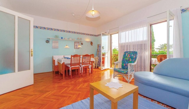 Nice apartment in Kraljevica with house sea view