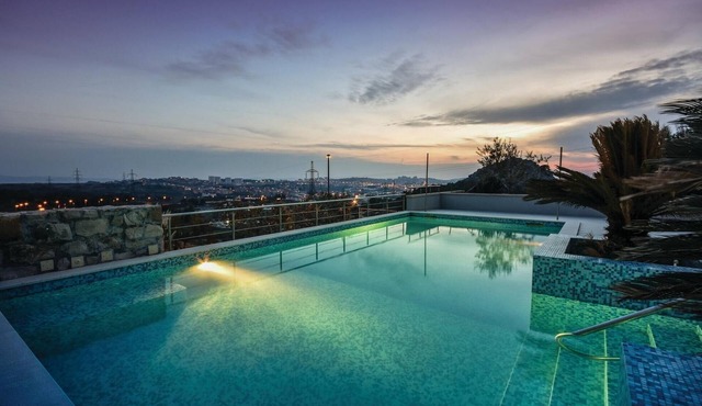 Nice apartment in Mravince