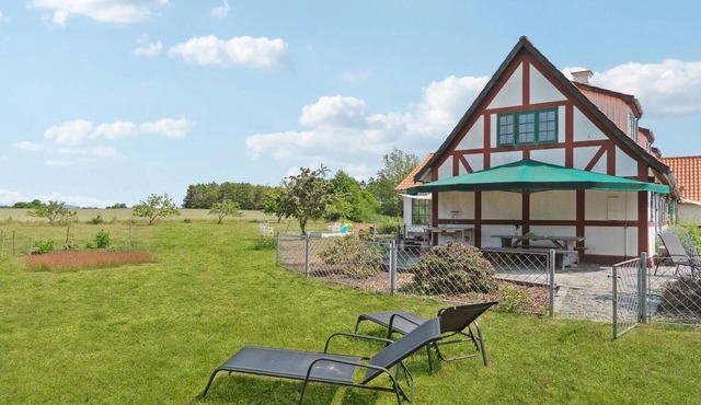 Nice apartment in Nexø with WiFi