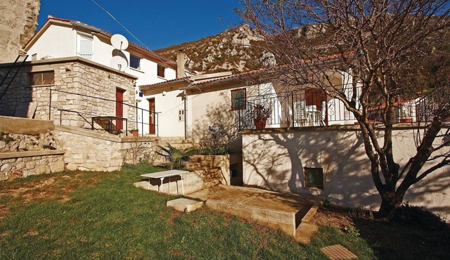Nice apartment in Plomin with WiFi