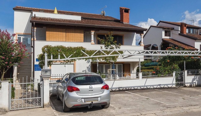 Nice apartment in Porec