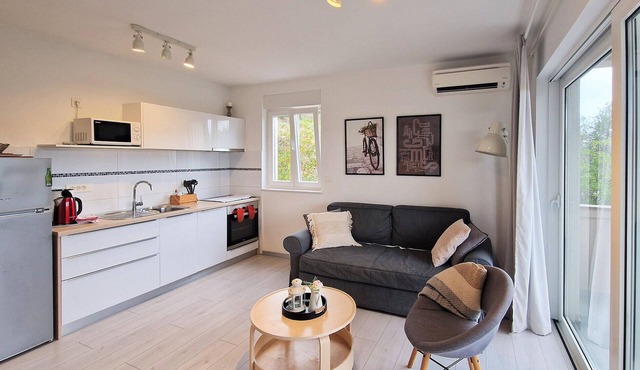 Nice apartment in Rab with WiFi