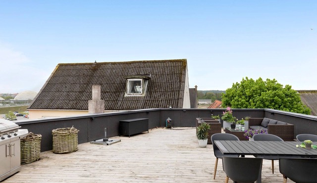 Nice apartment in Randers C with WiFi