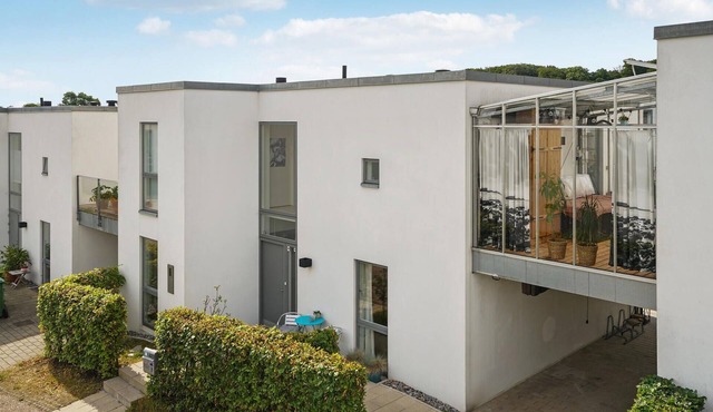 Nice apartment in Risskov with kitchen