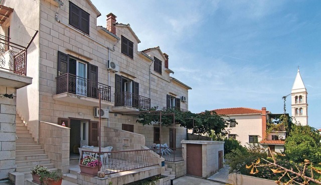 Nice apartment in Supetar with WiFi
